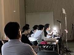 09